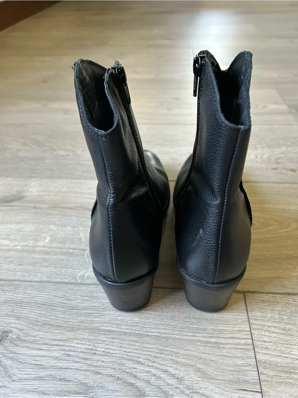 Miz Mooz Duarte Black Leather Ankle Booties Western Size 40